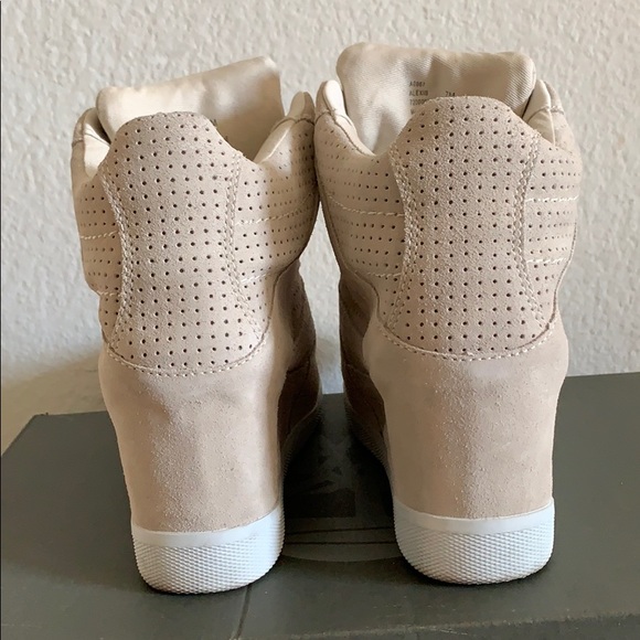 Coach Suede Wedges - Picture 3 of 5